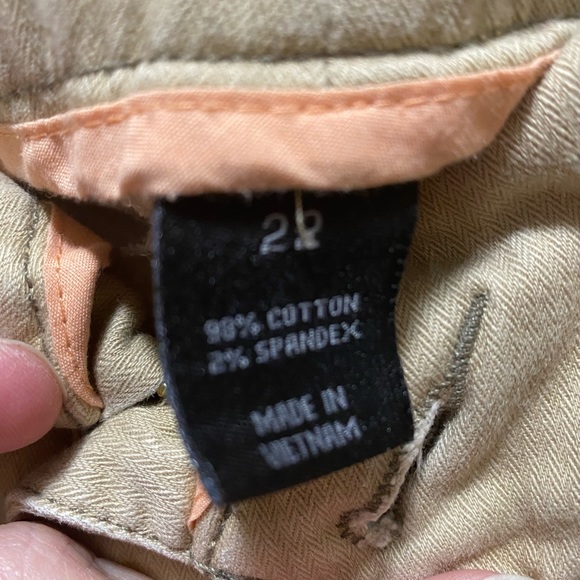 Plus size Capris - Picture 2 of 3